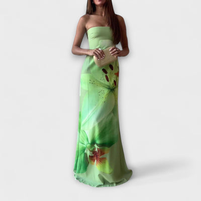 ורד | שמלת סאטן אלגנטית עם כתפיים חשופות