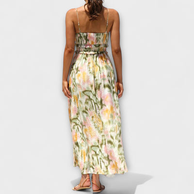 יערה | שמלת הדפס אמנותי קלילה ומלאת שיק טבעי