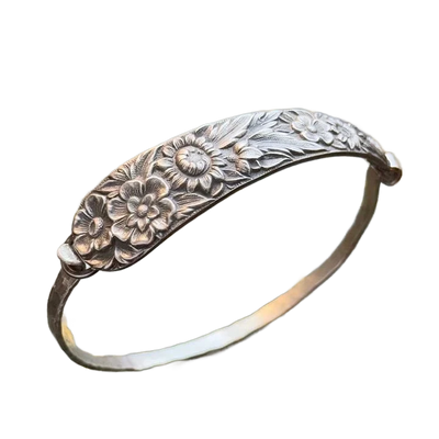 Amar™ Orly - צמיד כסף וינטג' חריטת פרחים