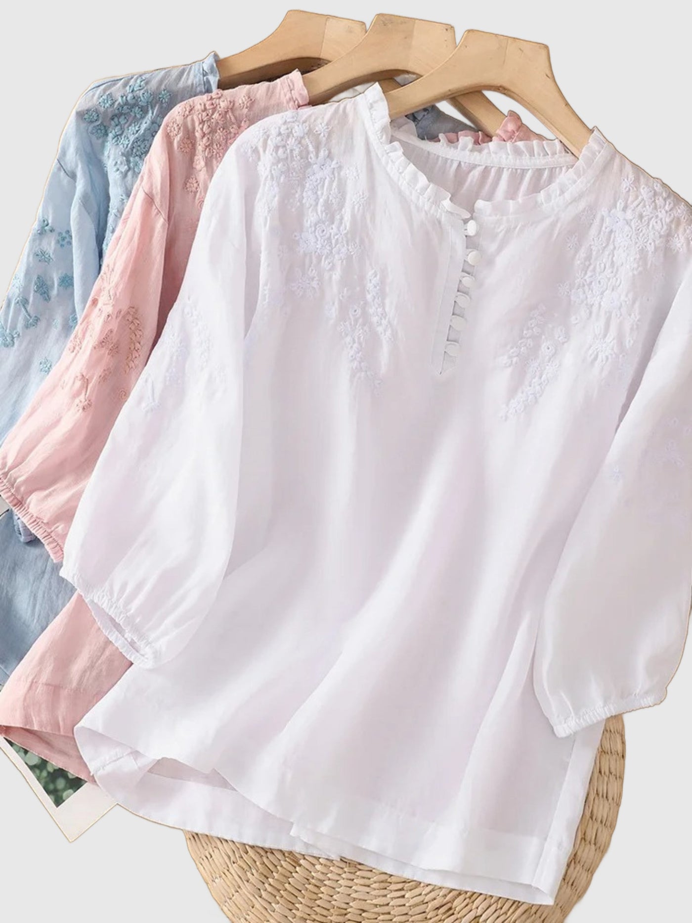 Amar™ Naama - חולצת כותנה רקומה