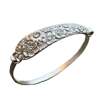 Amar™ Orly - צמיד כסף וינטג' חריטת פרחים