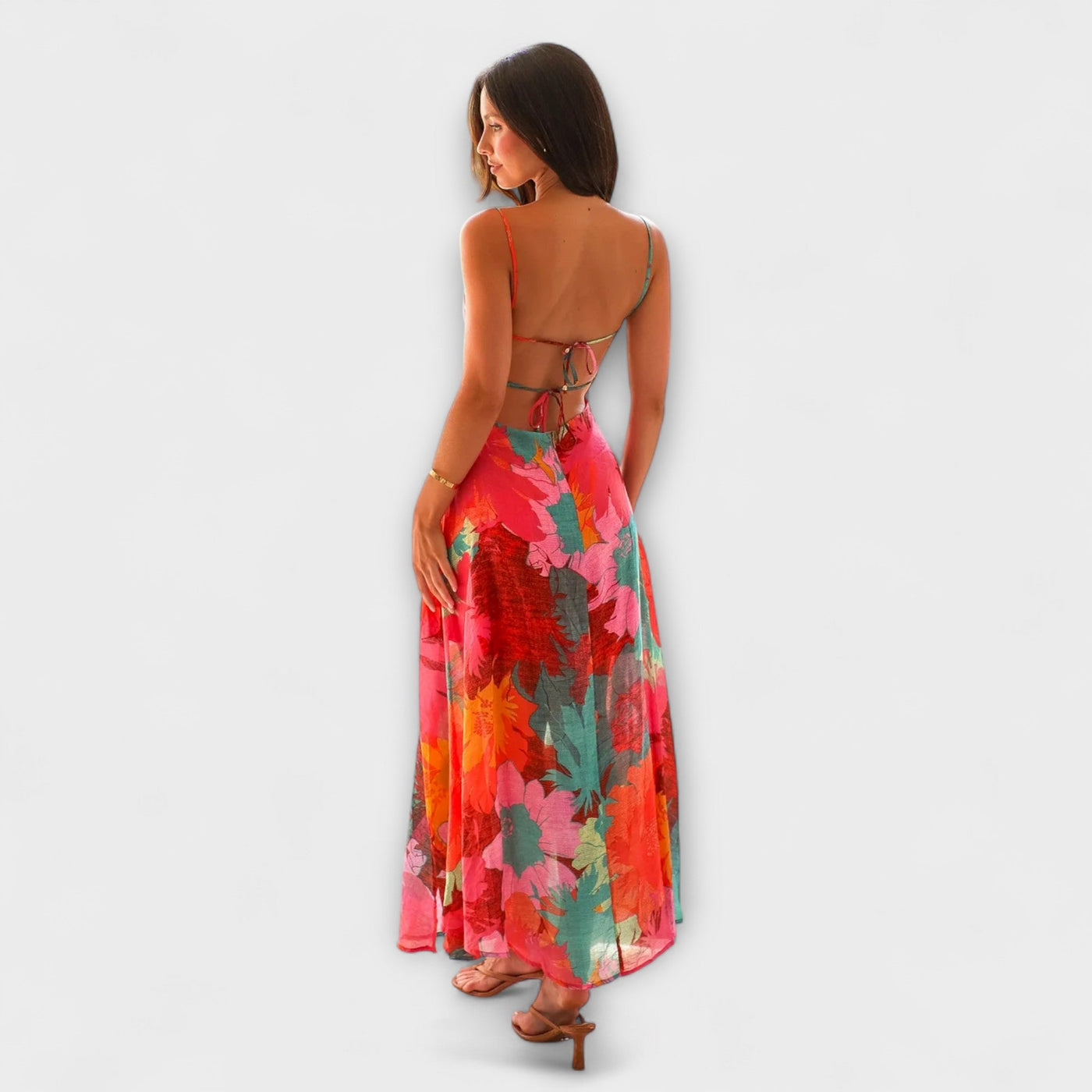 ליאור | שמלת פרחים אלגנטית ונועזת