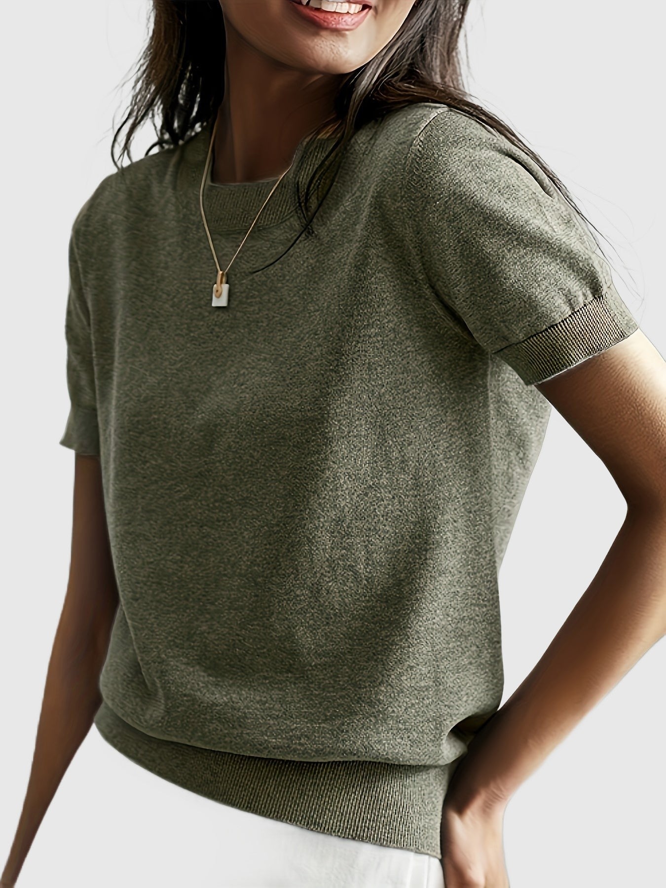 Amar™ Hila - חולצת טי שירט קז'ואל בעלת גמישות גבוהה