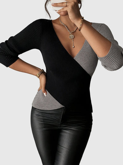 Amar™ Rachel - חולצת סריג עם מחשוף V ארוך שרוול