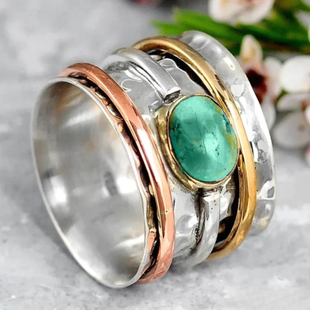 טבעת נוסטלגית מזהב וכסף