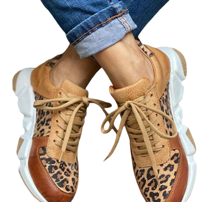 סניקרס קריזי לאופרד לוקס