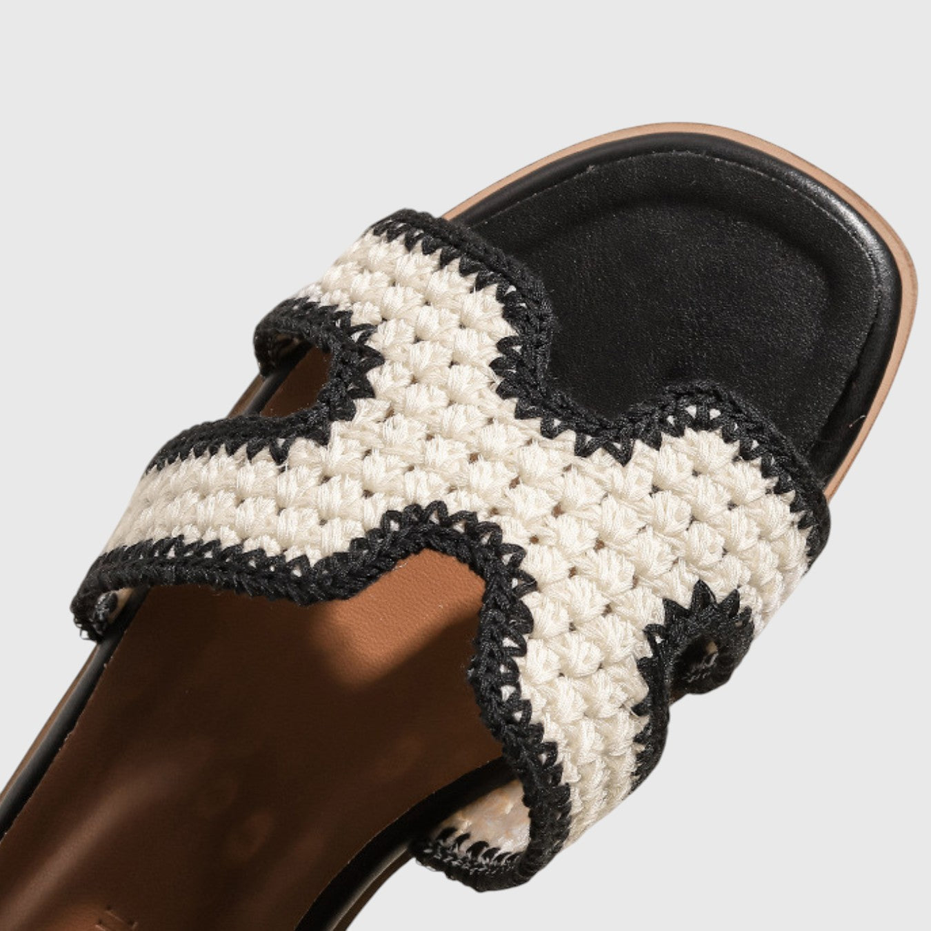 נועה - בלרינות רצועת T אלגנטיות