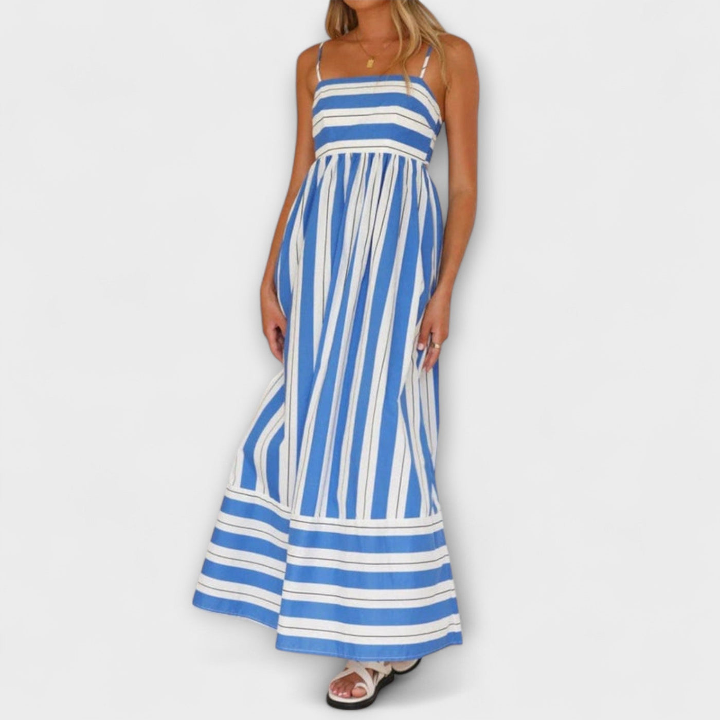 שרה | שמלת מקסי רומנטית בנפילה רכה לאירועי קיץ קסומים