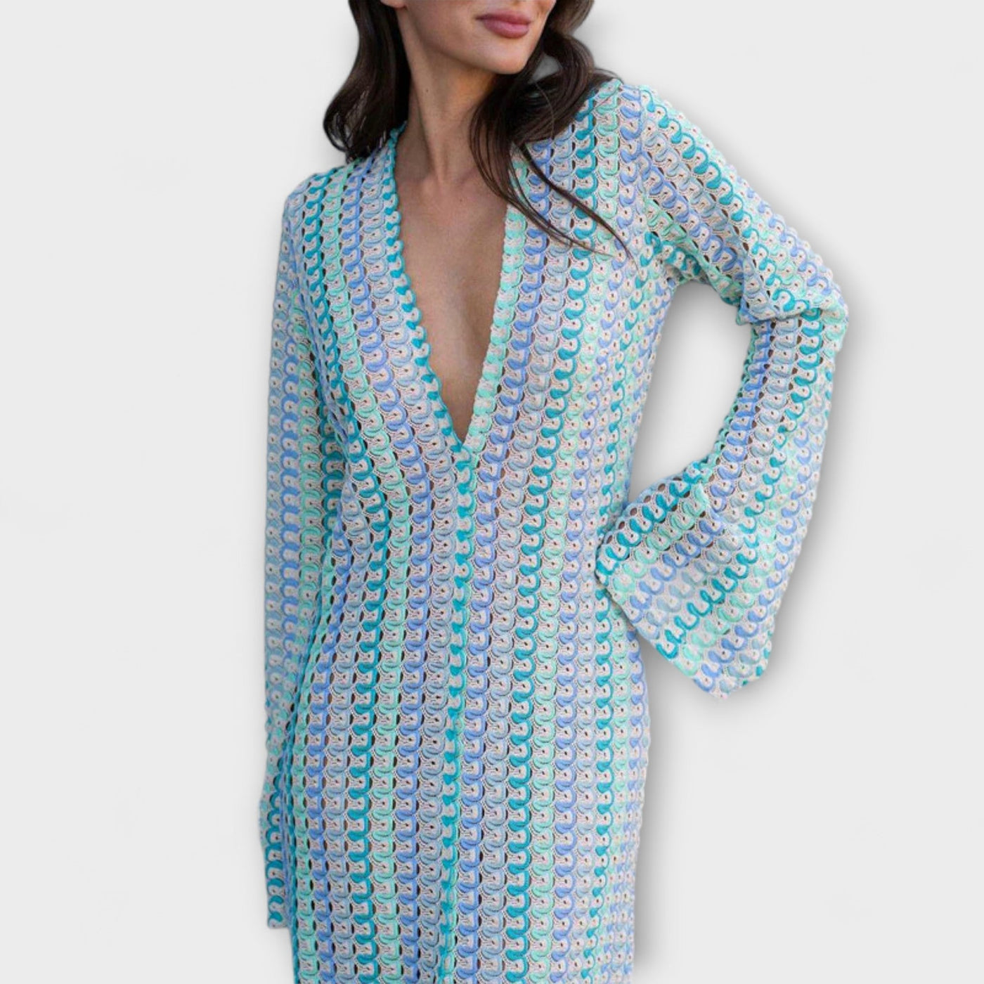 יהודית | שמלת מקסי נשפכת עם מחשוף V ארוך ושרוולים ארוכים לחופשה אלגנטית