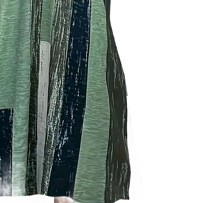 Amar™ Yaara - שמלה מפוספסת עם מחשוף V