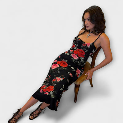 אורית | שמלת בודי קון פרחונית עם כתפיות ספגטי