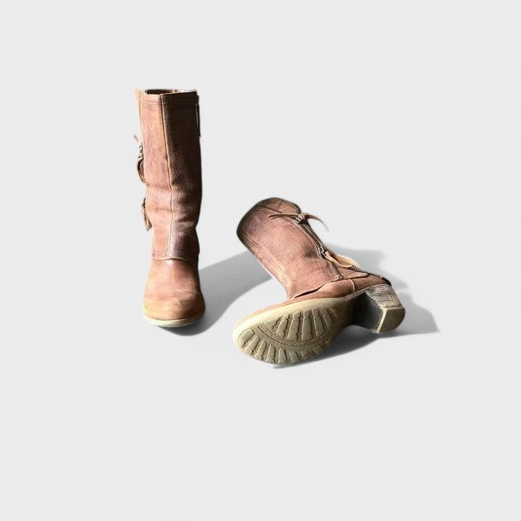 לטיסיה - מגפיים אלגנטיים