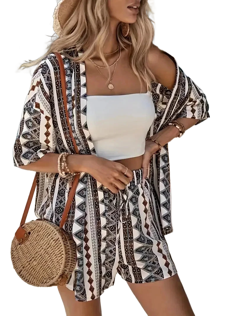 Amar™ Yaara - סט מודפס חולצה ומכנס קצר