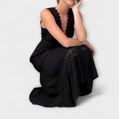 רחל | שמלת תחרה אלגנטית ונעימה למגע