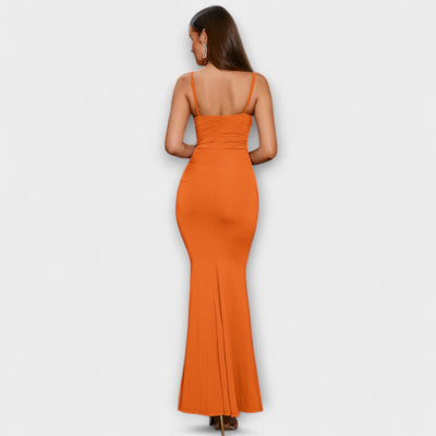 ליאורה | שמלת מקסי פתוחה בגב באלגנטיות נצחית