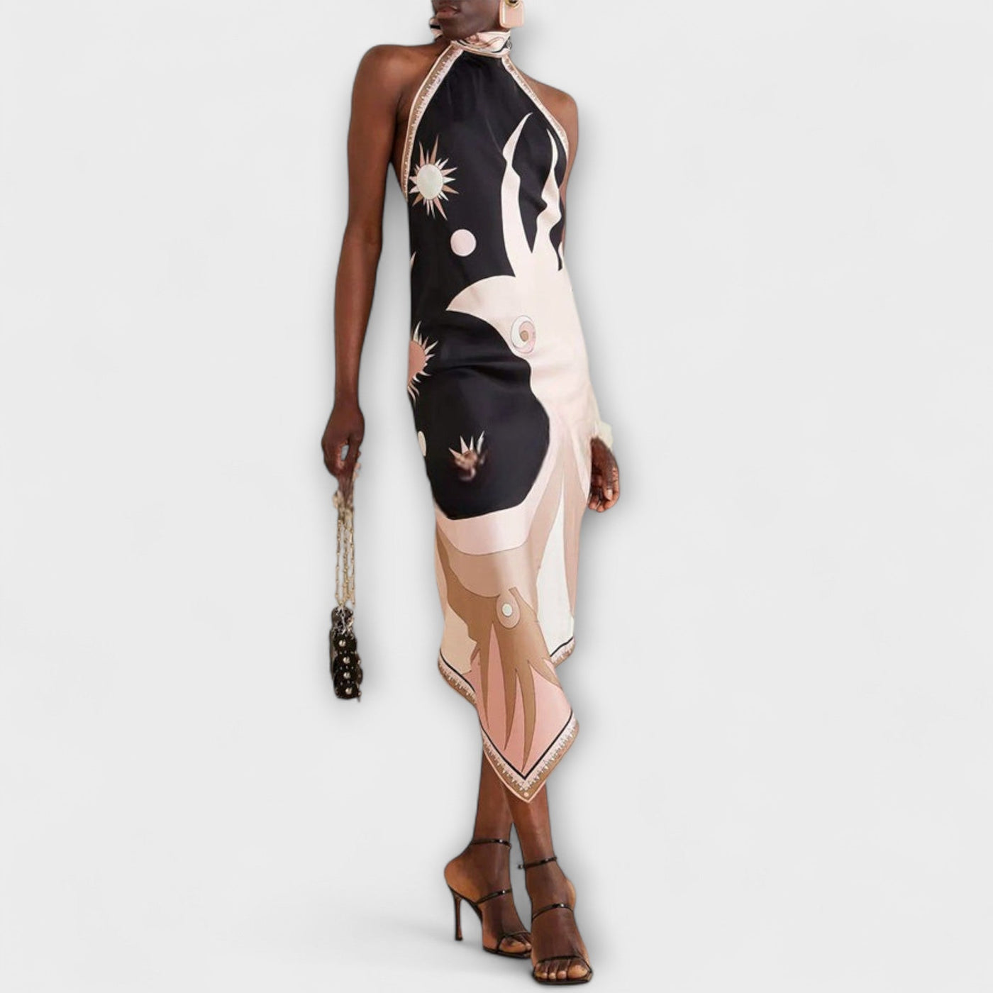 תמר | שמלת סאטן קצרה עם צווארון הלטר ונגיעה של זוהר קיצי