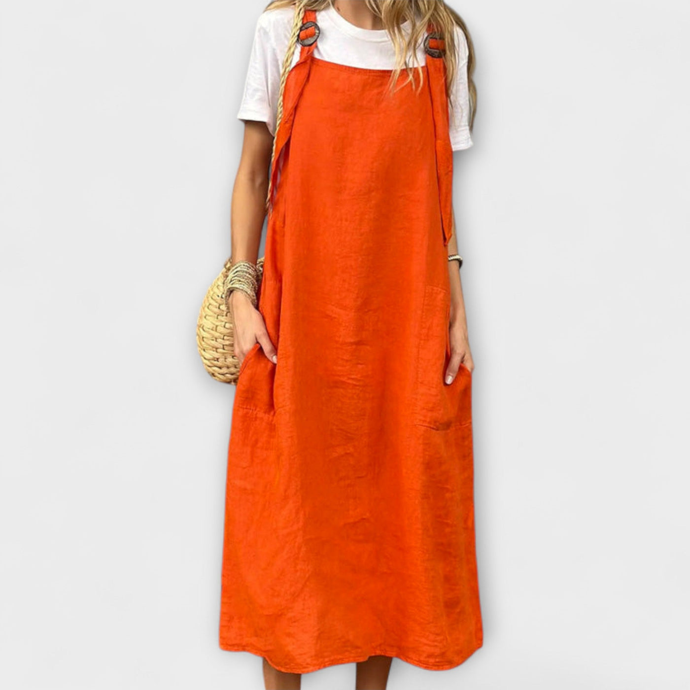 עדי | שמלה פונקציונלית ונוחה ליום פעיל ואלגנטי