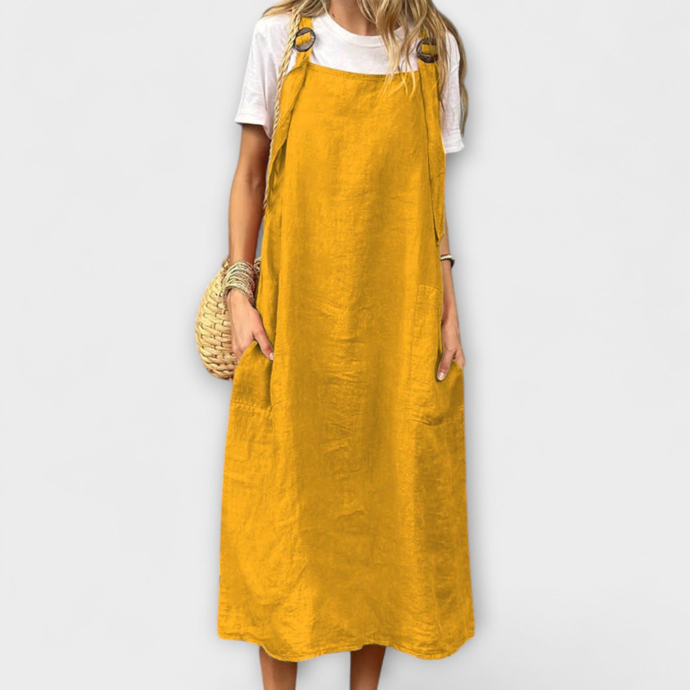 עדי | שמלה פונקציונלית ונוחה ליום פעיל ואלגנטי